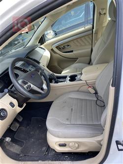 Ford Taurus